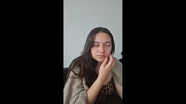 Cyndee Winter online show from September 21, 2025, 11:26 am