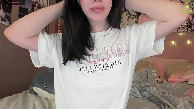 Anisawithlove online show from March 22, 2025, 11:53 pm