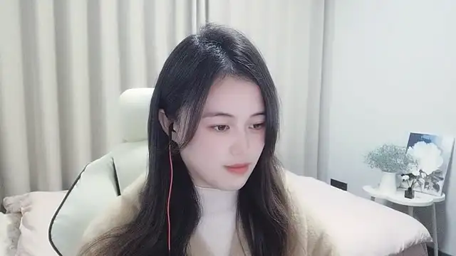 Snapshot of Wofeifei-baby chatting on December 12, 2024, 3:48 pm Wofeifei-baby online show from December 12, 2024, 3:48 pm