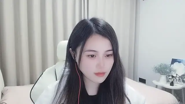 Snapshot of Wofeifei-baby chatting on December 28, 2024, 3:59 pm Wofeifei-baby online show from December 28, 2024, 3:59 pm