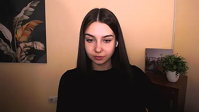 Lili magic online show from September 24, 2025, 12:22 pm