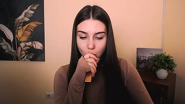 Lili magic online show from September 19, 2025, 12:42 pm