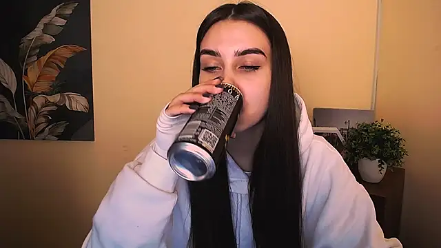 Lili magic online show from October 1, 2025, 7:02 am