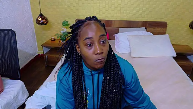 kiara evanss online show from November 28, 2025, 8:42 pm