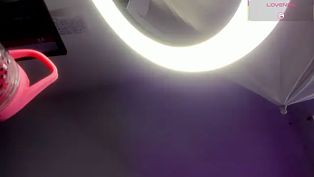 emma  smith1 online show from February 11, 2026, 12:38 pm