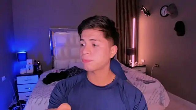 Niicky1  online show from March 20, 2025, 9:13 pm