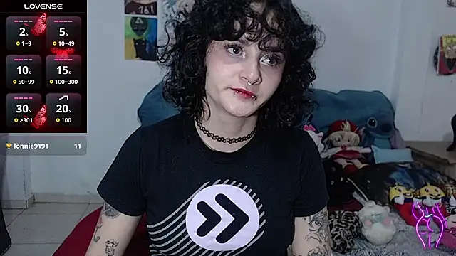 kitty22  online show from September 30, 2025, 12:33 pm