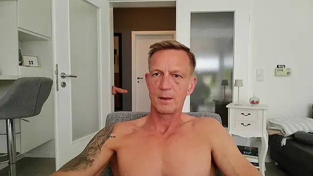 dirks71 online show from May 29, 2026, 11:49 am
