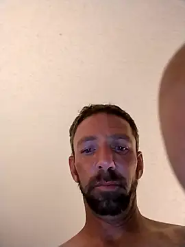 Treemandude online show from December 3, 2025, 10:03 am