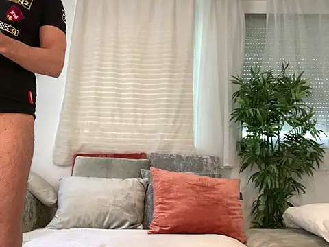 Snapshot of Malena525 chatting on March 23, 2026, 7:08 am Malena525 online show from March 23, 2026, 7:08 am