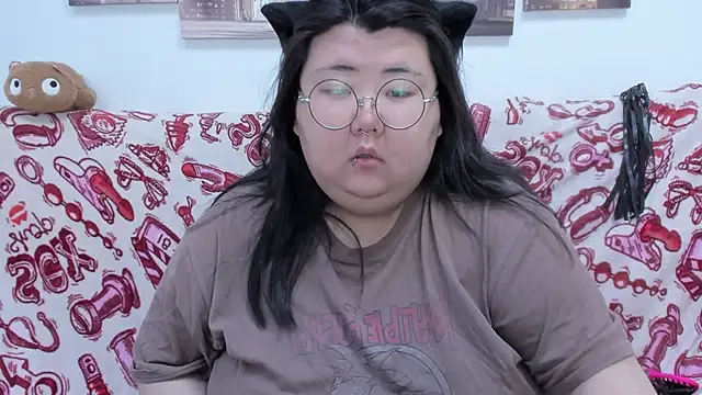 Snapshot of Nadine_asian chatting on June 6, 2026, 1:33 am Nadine asian online show from June 6, 2026, 1:33 am
