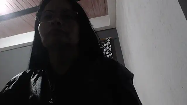 Snapshot of Janna099 chatting on March 12, 2026, 11:09 pm Janna099 online show from March 12, 2026, 11:09 pm