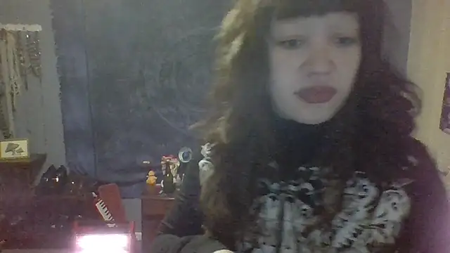 Snapshot of Fo0xybby chatting on May 19, 2026, 2:07 am Fo0xybby online show from May 19, 2026, 2:07 am