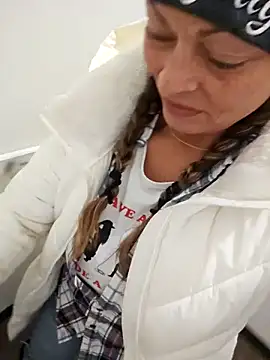 Erotic and Exotic online show from December 8, 2024, 1:30 am