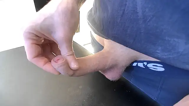 Snapshot of sperma_tributes chatting on April 1, 2026, 1:01 pm sperma tributes online show from April 1, 2026, 1:01 pm