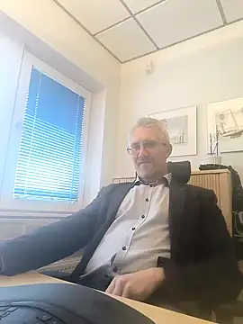 Snapshot of tom-swede chatting on December 5, 2024, 1:11 pm tom-swede online show from December 5, 2024, 1:11 pm