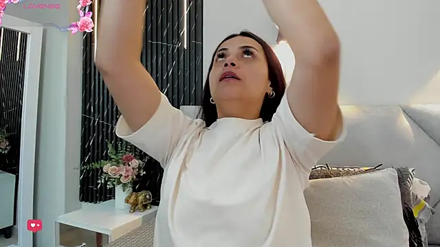 katrina kaif x online show from November 11, 2025, 6:58 pm