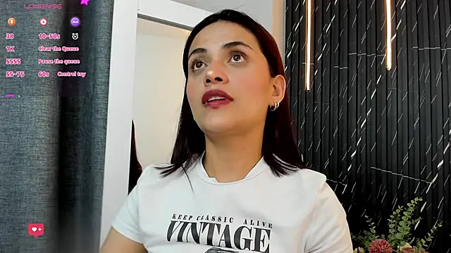 katrina kaif x online show from October 17, 2025, 7:37 pm