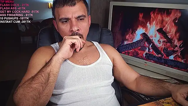 officeman7 online show from March 4, 2025, 5:13 pm