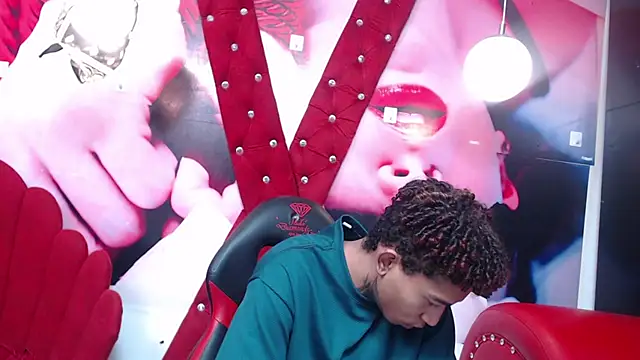 sexy blacks  online show from September 26, 2025, 12:23 pm