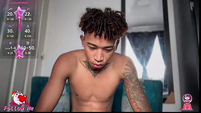 sexy blacks  online show from November 21, 2025, 12:26 pm