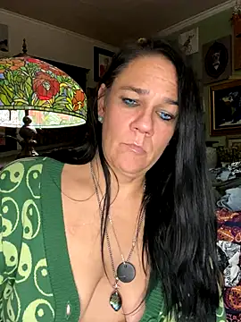 Snapshot of sexyasscougar chatting on November 8, 2025, 1:31 am sexyasscougar online show from November 8, 2025, 1:31 am