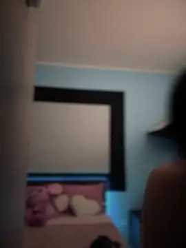 ShannonShanny online show from March 18, 2025, 8:05 pm