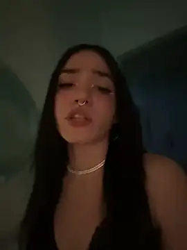 ShannonShanny online show from March 15, 2025, 4:32 pm