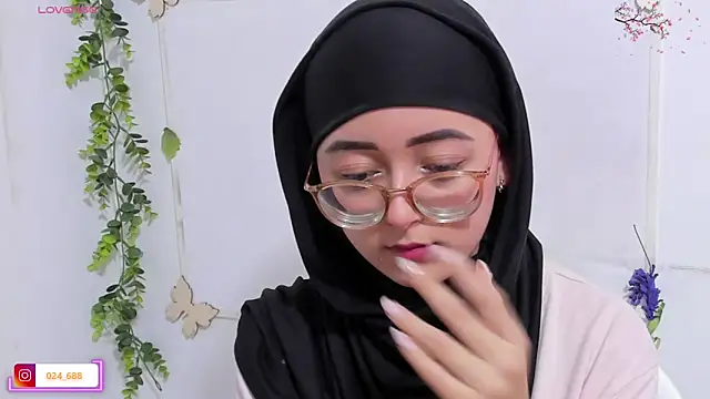 aysel elid online show from October 6, 2025, 11:27 pm