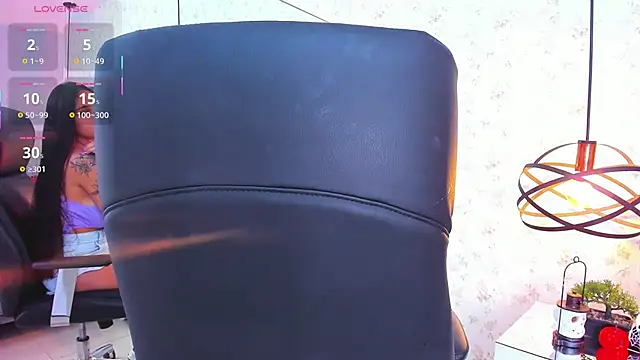 ChloeHarper  online show from October 14, 2025, 12:17 pm