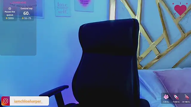 ChloeHarper  online show from October 2, 2025, 6:33 pm