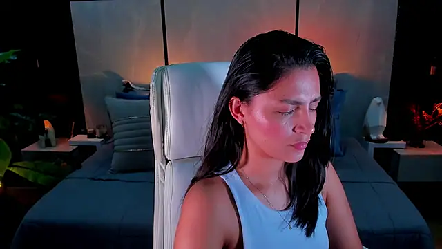 Gia Mazzon online show from March 21, 2025, 5:56 pm