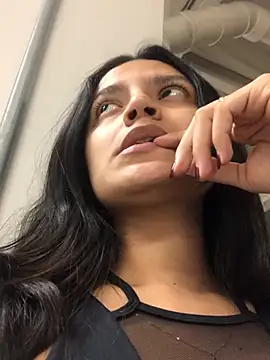 Gia Mazzon online show from March 13, 2025, 12:05 am