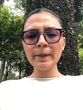 Gia Mazzon online show from May 4, 2026, 3:48 pm