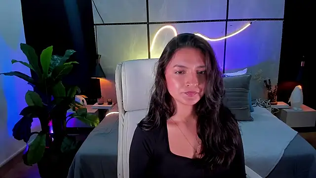 Gia Mazzon online show from September 15, 2025, 3:56 pm