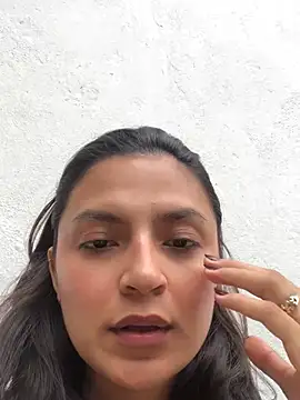 Gia Mazzon online show from April 24, 2026, 2:41 pm