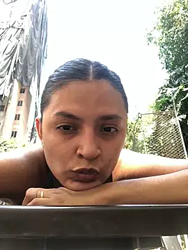Gia Mazzon online show from April 23, 2026, 5:36 pm