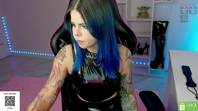 Latex Kitty online show from September 13, 2025, 2:17 pm