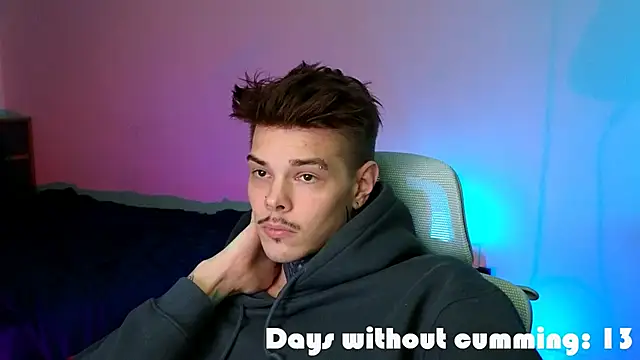 Snapshot of DENIS_HERE chatting on February 9, 2026, 8:29 pm DENIS HERE online show from February 9, 2026, 8:29 pm