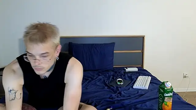 DENIS HERE online show from September 11, 2025, 4:07 pm