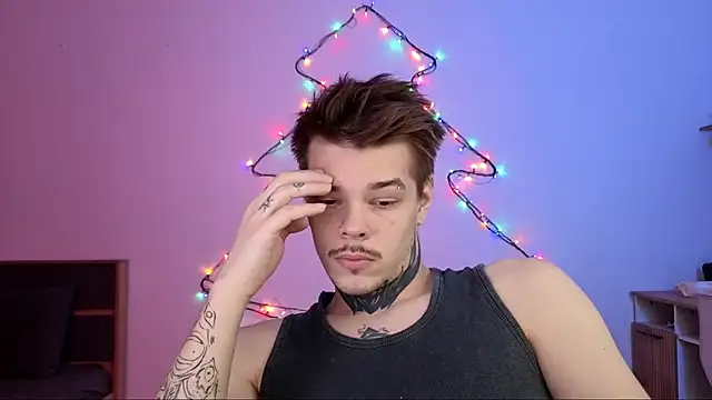 DENIS HERE online show from November 30, 2025, 4:52 pm