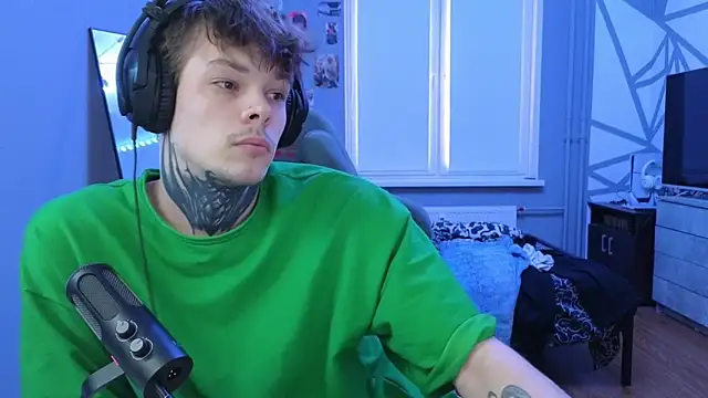 DENIS HERE online show from March 19, 2025, 3:51 pm