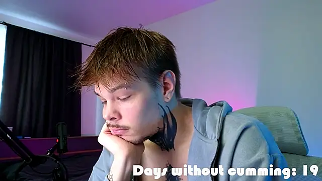 Snapshot of DENIS_HERE chatting on March 16, 2026, 2:21 pm DENIS HERE online show from March 16, 2026, 2:21 pm