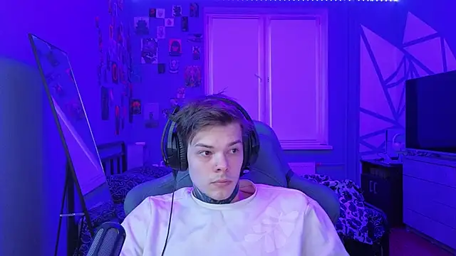 DENIS HERE online show from March 11, 2025, 3:23 pm