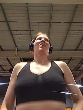 Exhibitionsplit online show from March 5, 2025, 8:21 pm