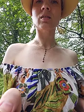 Exhibitionsplit online show from October 4, 2025, 11:12 am