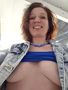 Exhibitionsplit online show from February 27, 2025, 2:43 pm