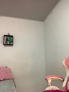 violet-333 online show from January 26, 2025, 3:03 pm