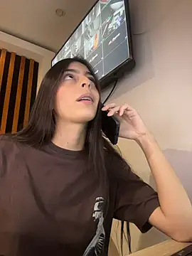 Snapshot of cristel_17 chatting on March 5, 2026, 6:21 am cristel 17 online show from March 5, 2026, 6:21 am