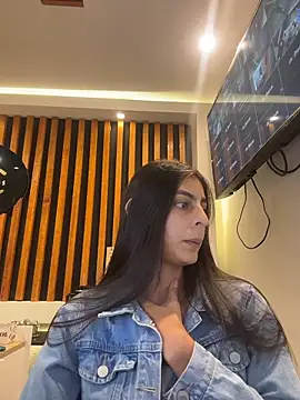 Snapshot of cristel_17 chatting on February 25, 2026, 1:39 am cristel 17 online show from February 25, 2026, 1:39 am